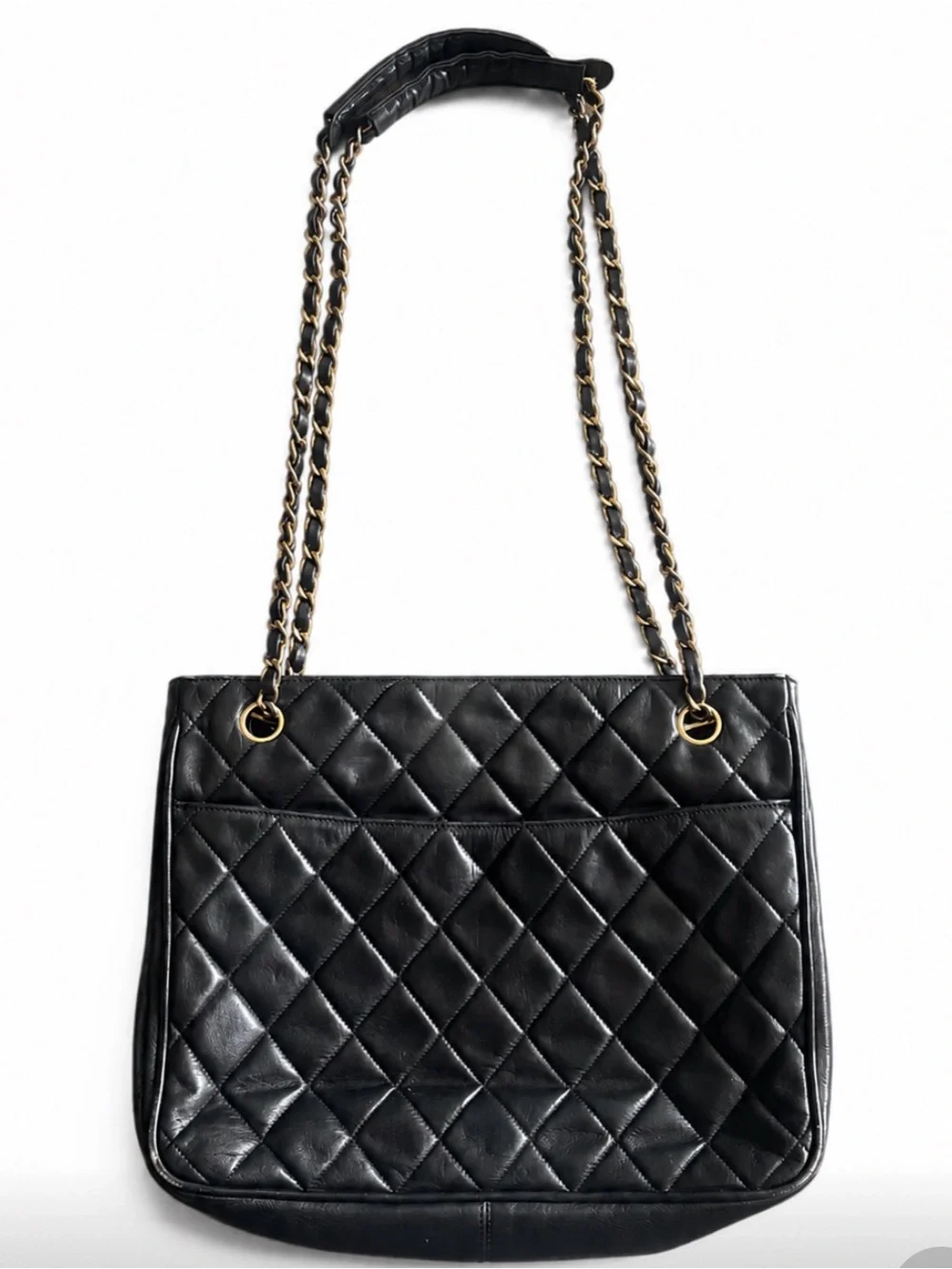 Vintage 80’s Chanel lambskin tote bag CC Charm, gold chain.